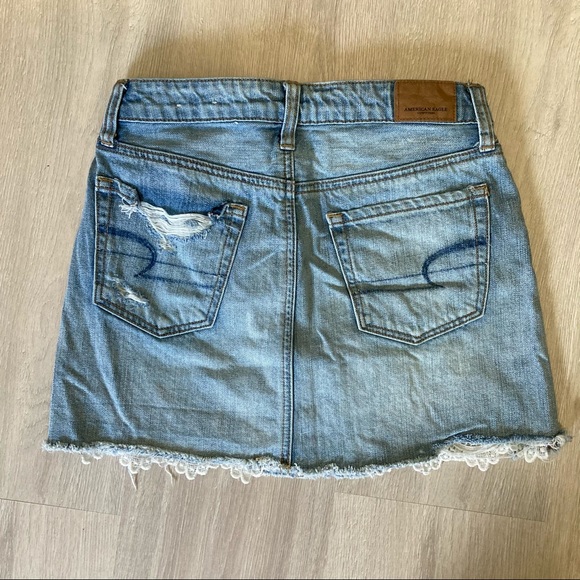 Light denim skirt - Picture 2 of 2